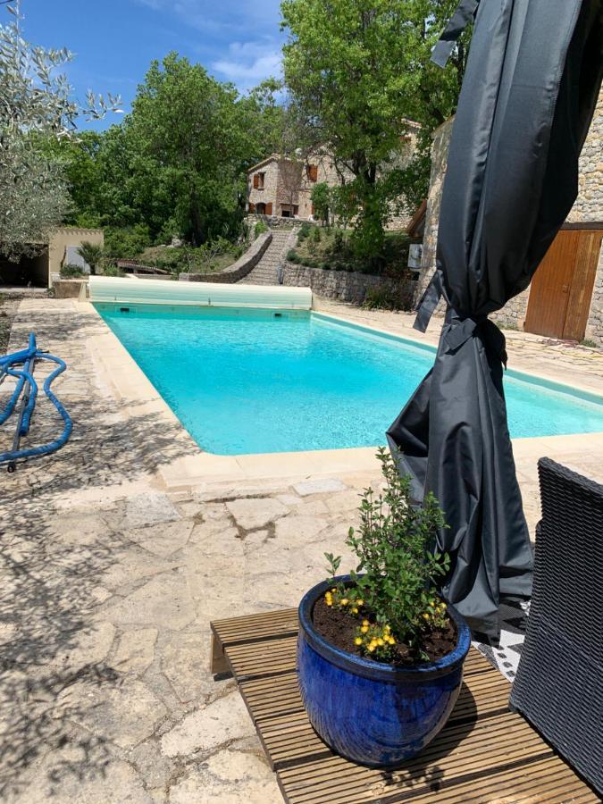FONT NOUVELLE maison de charme Drôme Provençale, 6 ou 10 personnes avec piscine Plaisians Extérieur photo