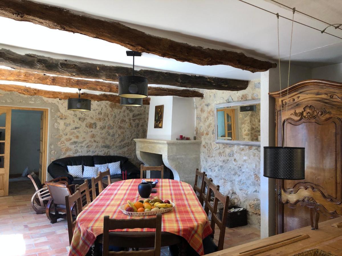 FONT NOUVELLE maison de charme Drôme Provençale, 6 ou 10 personnes avec piscine Plaisians Extérieur photo