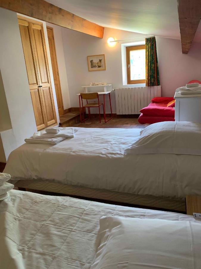 FONT NOUVELLE maison de charme Drôme Provençale, 6 ou 10 personnes avec piscine Plaisians Extérieur photo